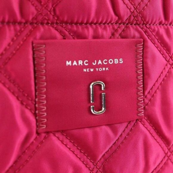 NWT Marc Jacobs Quilted Knot Rasberry Nylon Tote - Picture 12 of 12